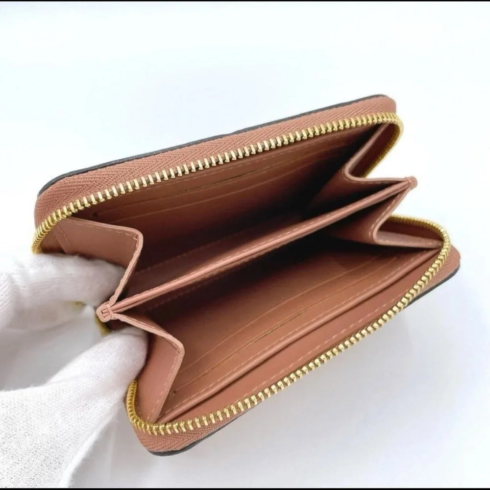 Louis Vuitton Zippy Compact Wallet | Dune